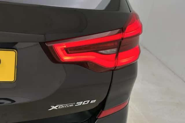 BMW X3 (2021) thumbnail 15