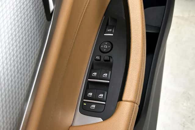 BMW X3 (2021) thumbnail 24