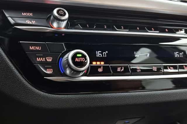 BMW X3 (2021) thumbnail 8