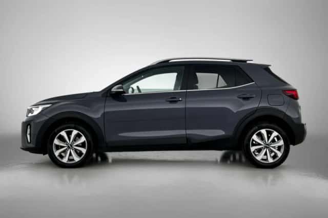 Kia Stonic (2023) thumbnail 2