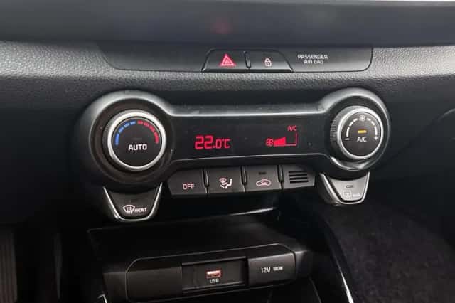 Kia Stonic (2023) thumbnail 23