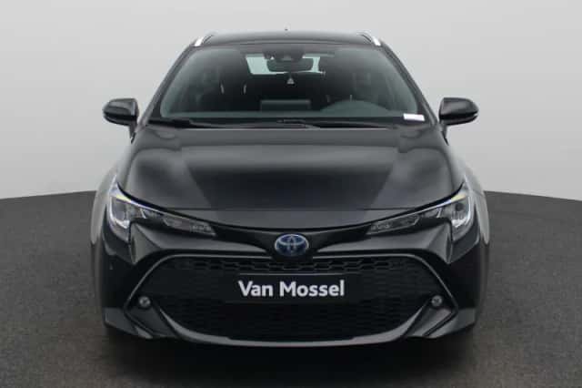 Toyota Corolla (2021) thumbnail 3