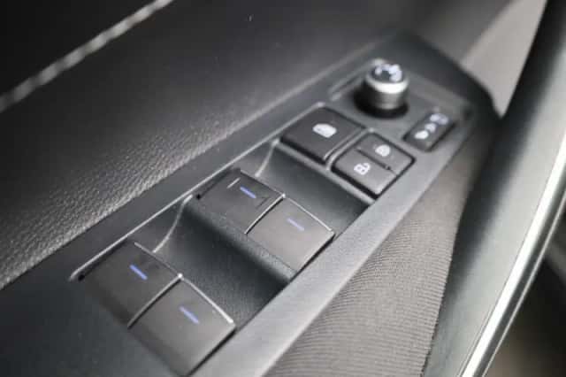Toyota Corolla (2021) thumbnail 27