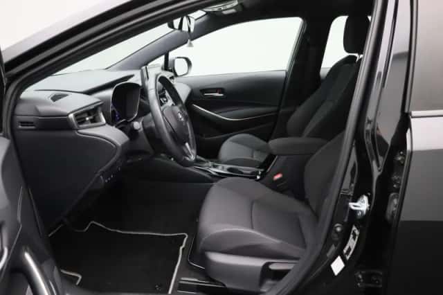Toyota Corolla (2021) thumbnail 9