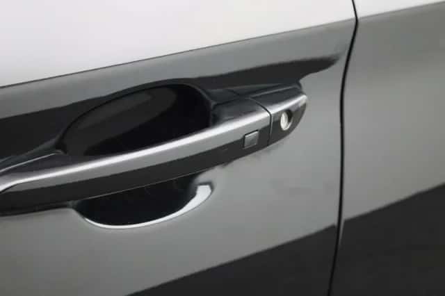 Hyundai Kona (2023) thumbnail 15