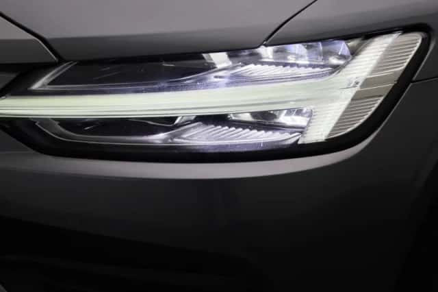 Volvo V60 (2021) thumbnail 13
