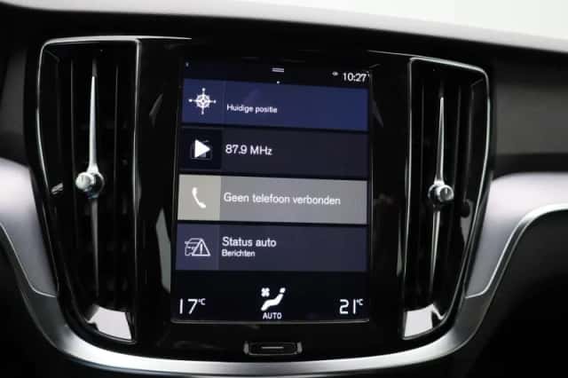 Volvo V60 (2021) thumbnail 14