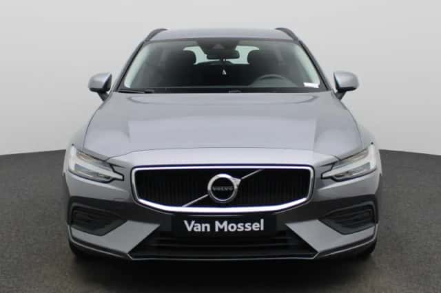 Volvo V60 (2021) thumbnail 3