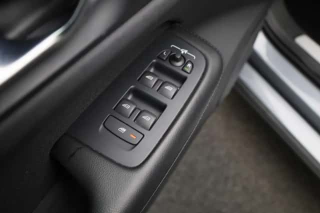 Volvo V60 (2021) thumbnail 24
