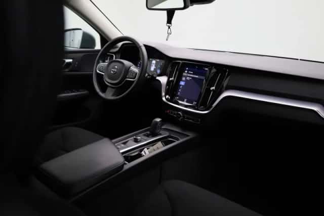 Volvo V60 (2021) thumbnail 29