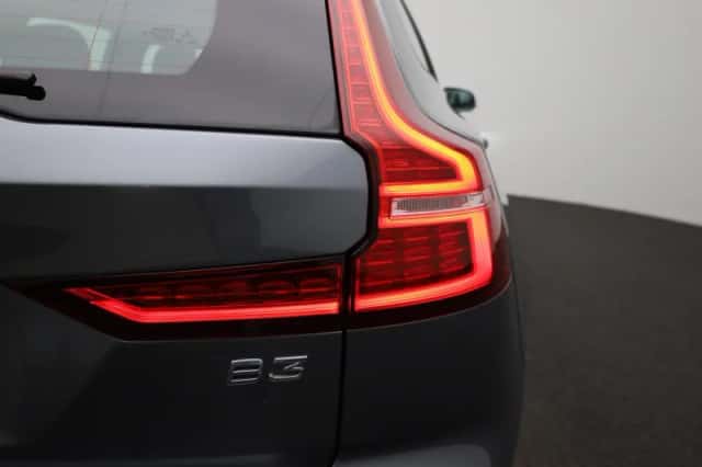 Volvo V60 (2021) thumbnail 31