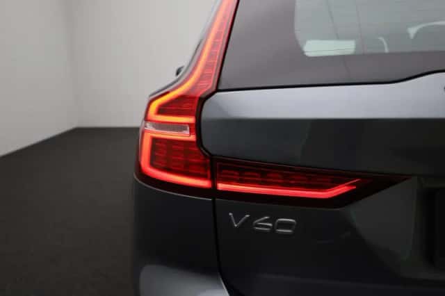 Volvo V60 (2021) thumbnail 32