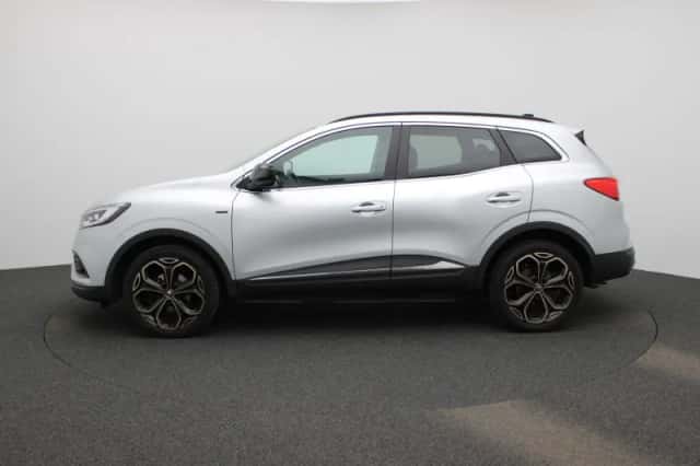 Renault Kadjar (2021) thumbnail 4