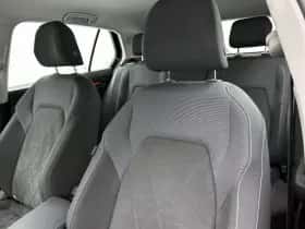 Volkswagen Golf thumbnail 12