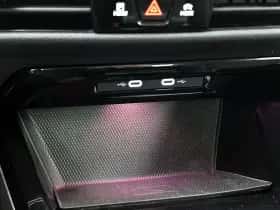Volkswagen Golf thumbnail 31