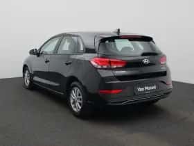 Hyundai i30 thumbnail 2