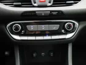 Hyundai i30 (2021) thumbnail 17