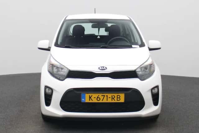 Kia Picanto (2021) thumbnail 3