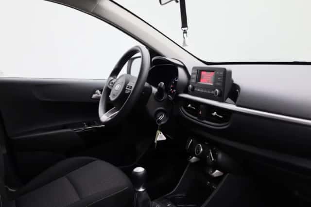 Kia Picanto (2021) thumbnail 27