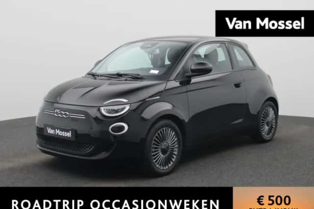 Fiat 500 (2022) thumbnail 1