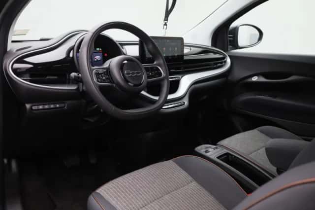 Fiat 500 (2022) thumbnail 33