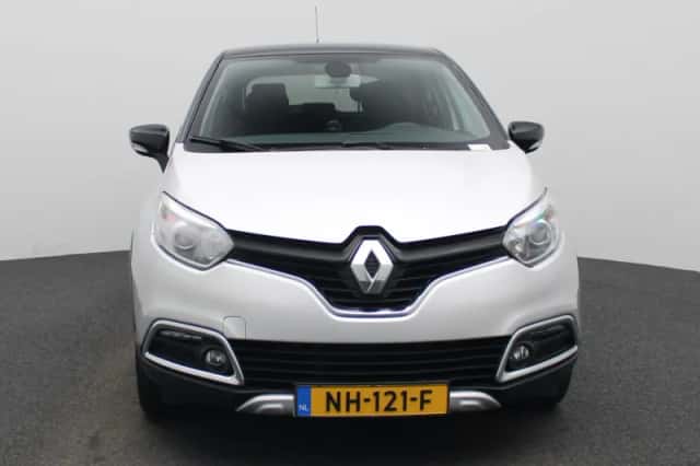 Renault Captur (2017) thumbnail 3