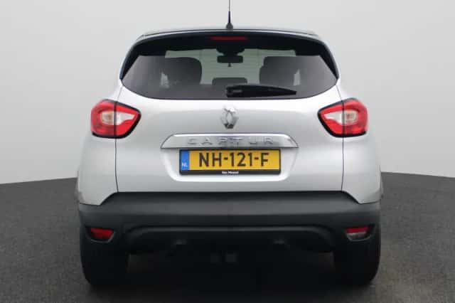 Renault Captur (2017) thumbnail 5