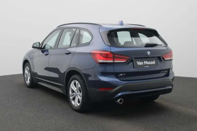 BMW X1 (2022) thumbnail 2