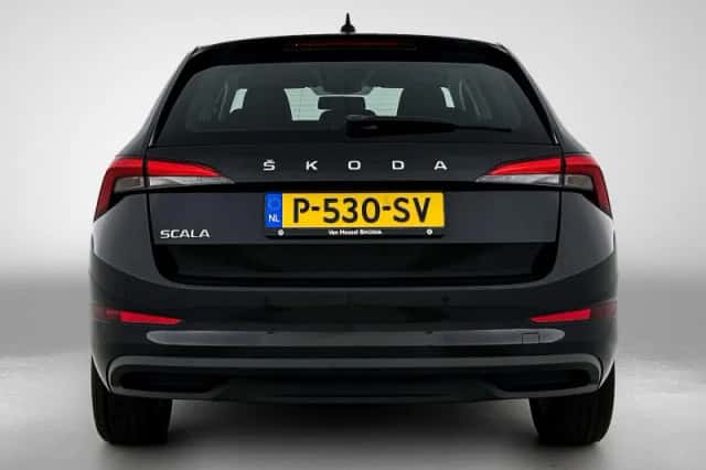 Škoda Scala (2022) thumbnail 3