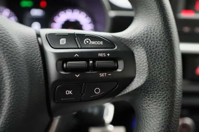 Kia Picanto (2022) thumbnail 15