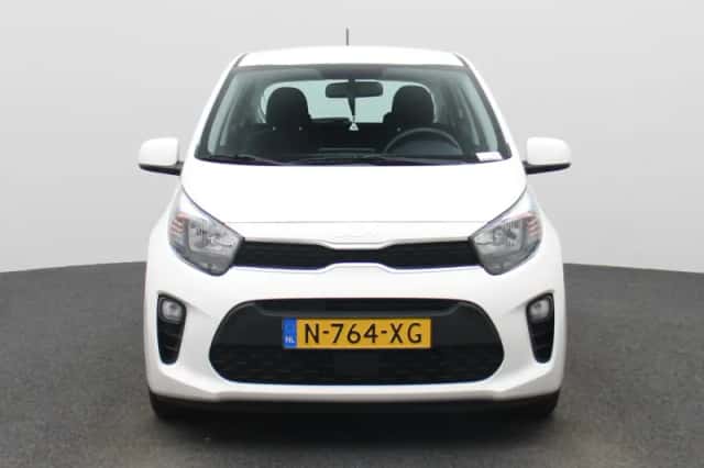 Kia Picanto (2022) thumbnail 3
