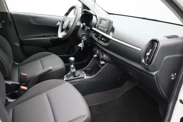 Kia Picanto (2022) thumbnail 25