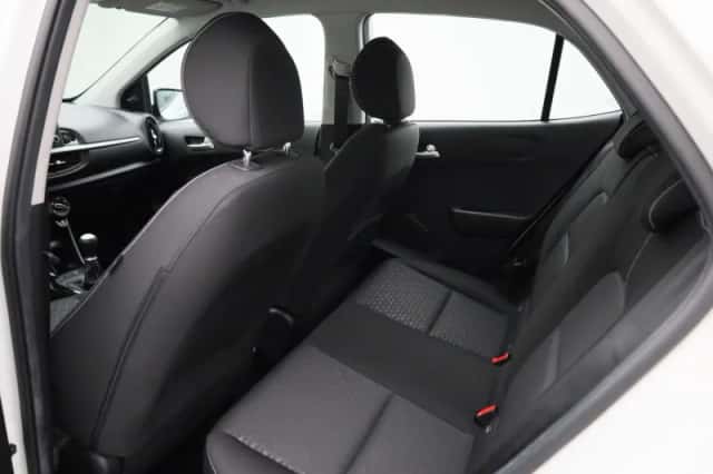 Kia Picanto (2022) thumbnail 10