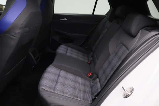 Volkswagen Golf (2024) thumbnail 12