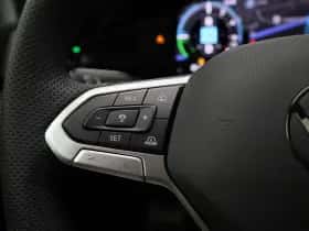 Volkswagen Golf (2024) thumbnail 19