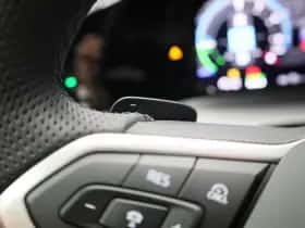 Volkswagen Golf thumbnail 22