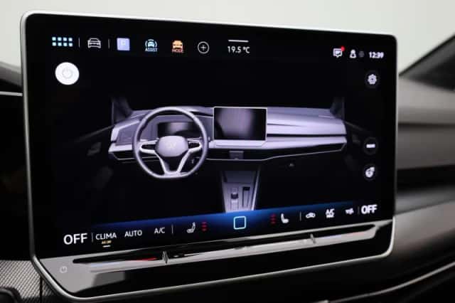 Volkswagen Golf (2024) thumbnail 28