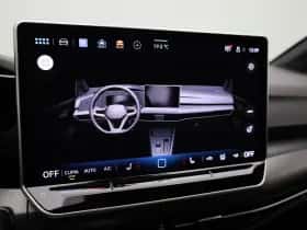 Volkswagen Golf thumbnail 28