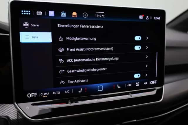 Volkswagen Golf (2024) thumbnail 30