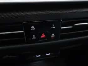 Volkswagen Golf (2024) thumbnail 32