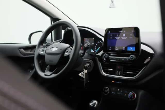 Ford Fiesta (2022) thumbnail 30