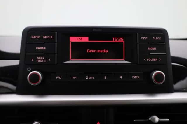 Kia Picanto (2021) thumbnail 16