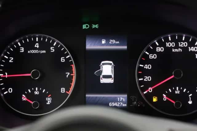 Kia Picanto (2021) thumbnail 8