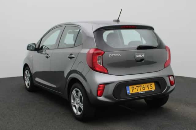 Kia Picanto (2022) thumbnail 2