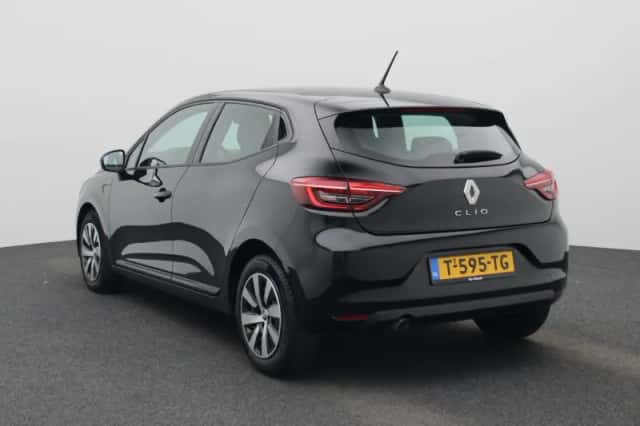 Renault Clio (2023) thumbnail 2