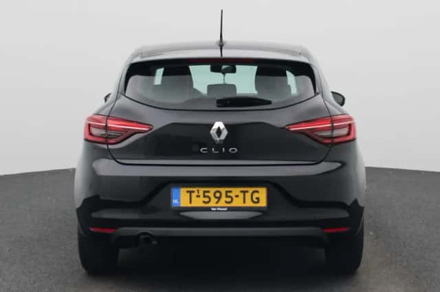 Renault Clio (2023) thumbnail 5