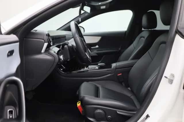 Mercedes-Benz CLA-Klasse (2023) thumbnail 11