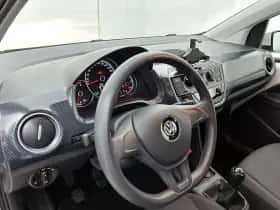 Volkswagen Up! thumbnail 10