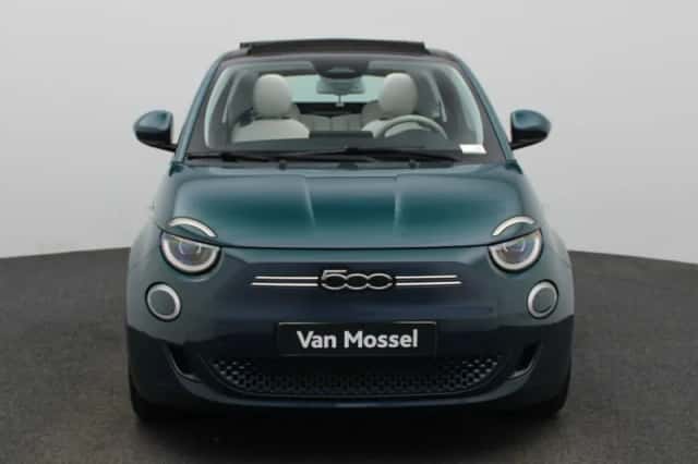 Fiat 500C (2023) thumbnail 3