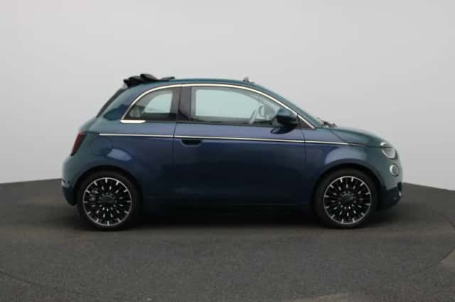 Fiat 500C (2023) thumbnail 6